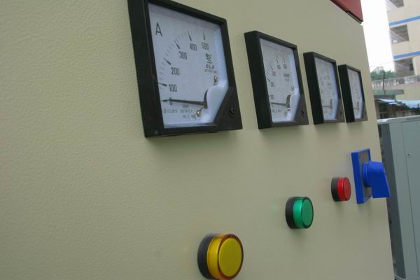 黑山配电柜-3683讲讲配电柜注意事项